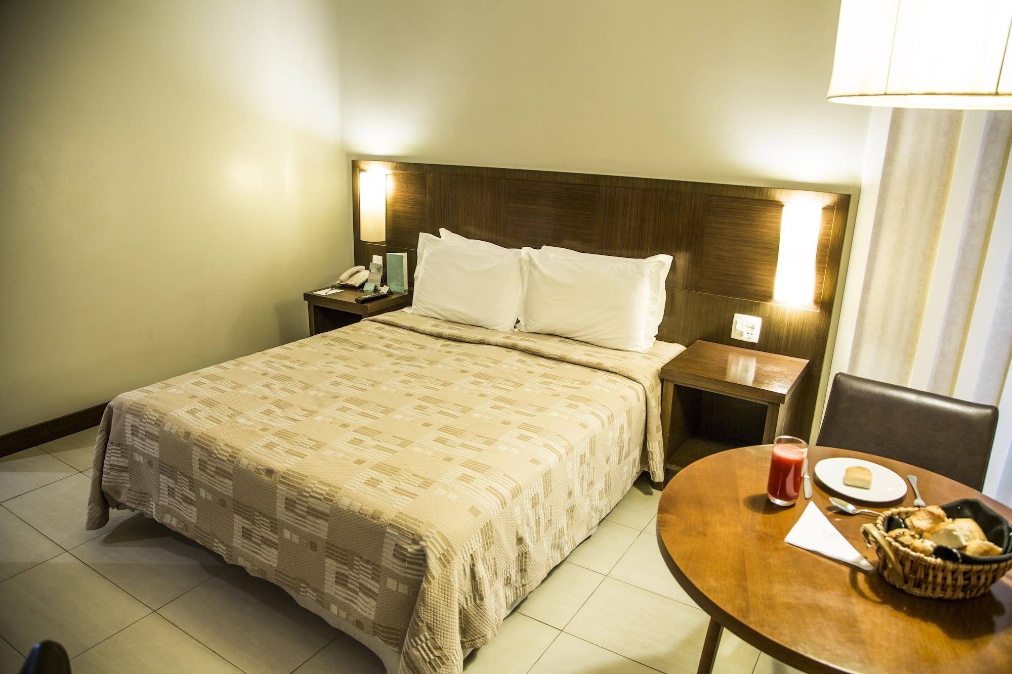 Parque Balneario Hotel Santos By Castelo Itaipava Екстериор снимка A room at the hotel