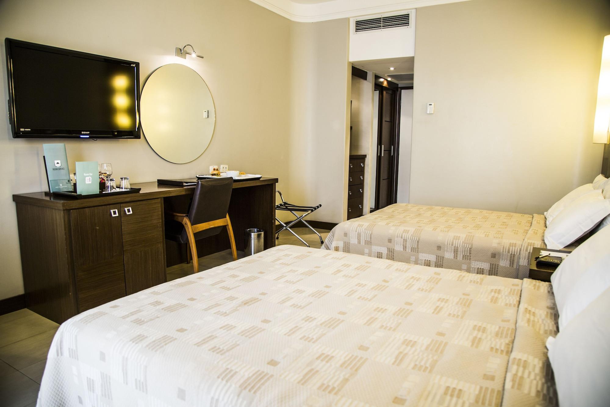Parque Balneario Hotel Santos By Castelo Itaipava Екстериор снимка A room at the hotel