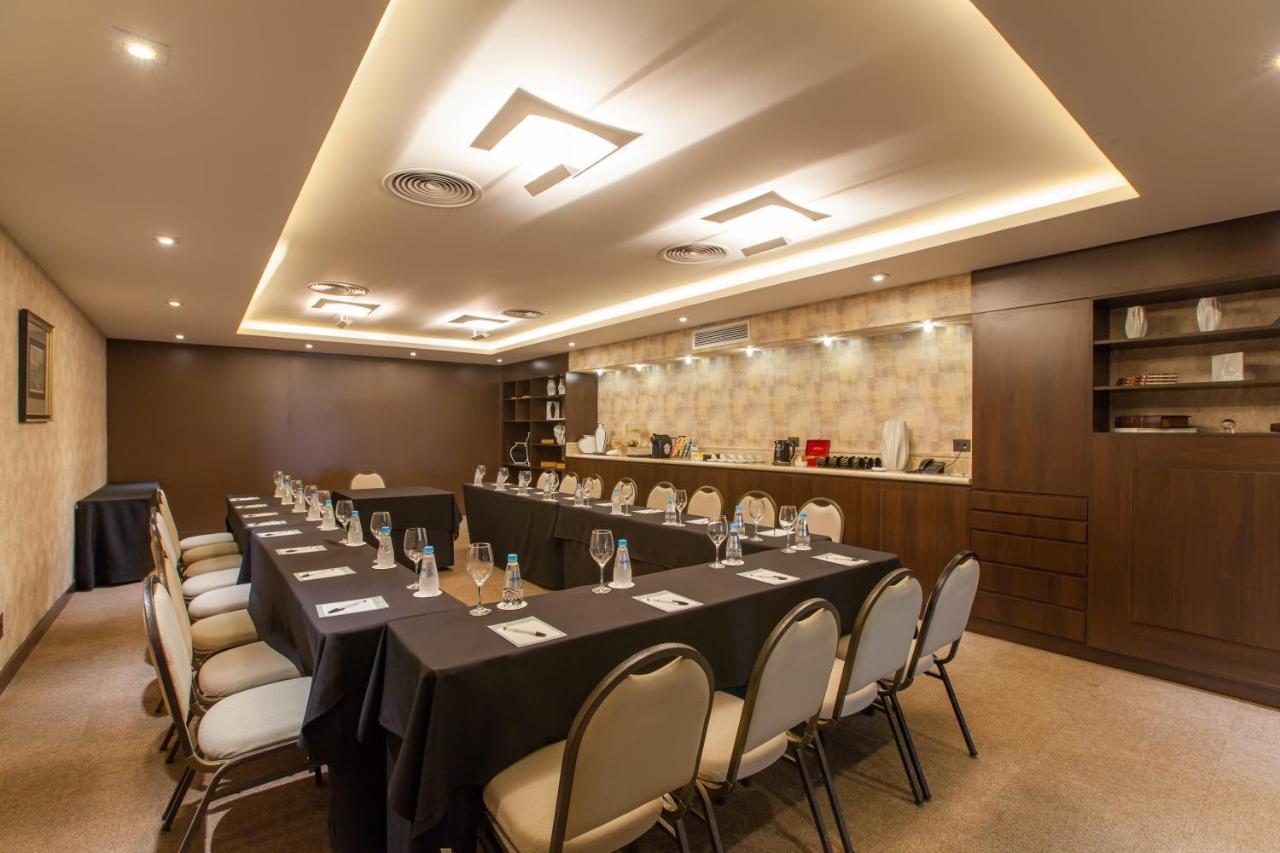 Parque Balneario Hotel Santos By Castelo Itaipava Екстериор снимка Meeting room
