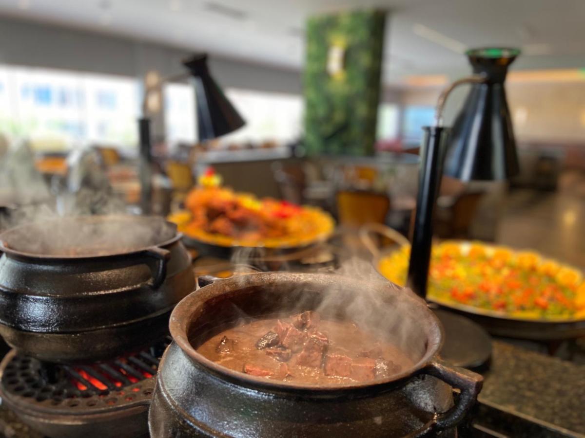 Parque Balneario Hotel Santos By Castelo Itaipava Екстериор снимка A pot of pap