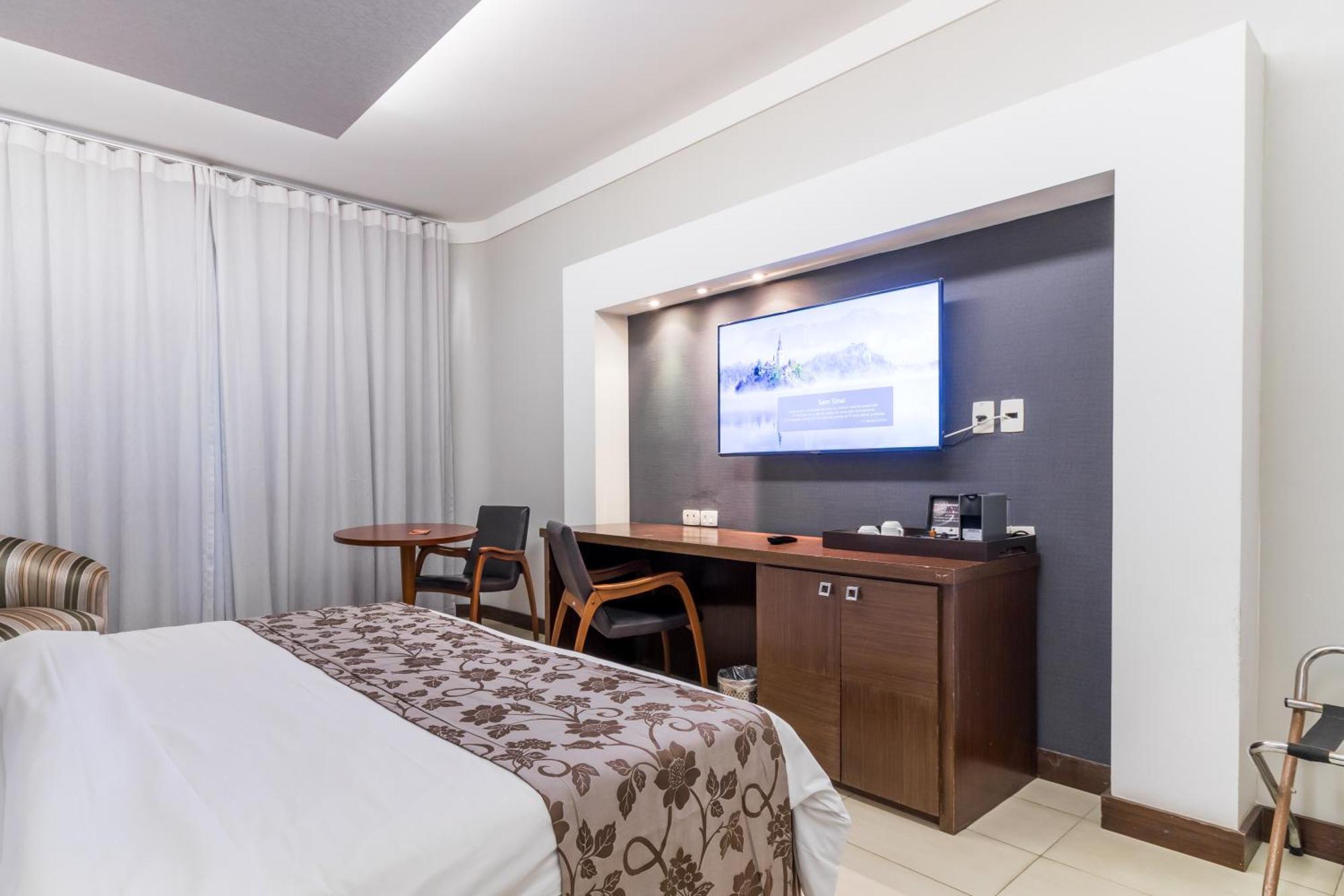 Parque Balneario Hotel Santos By Castelo Itaipava Стая снимка A room at the hotel