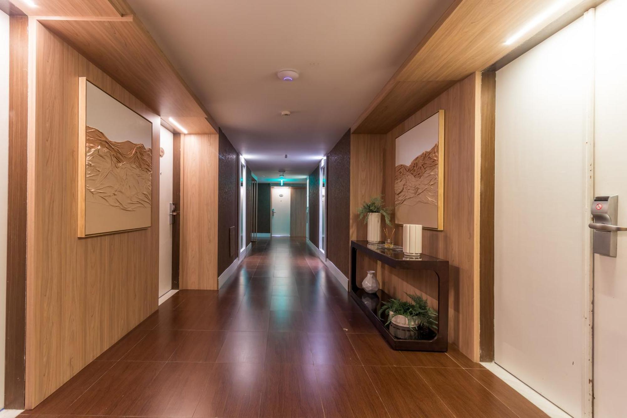 Parque Balneario Hotel Santos By Castelo Itaipava Екстериор снимка A corridor at the hotel